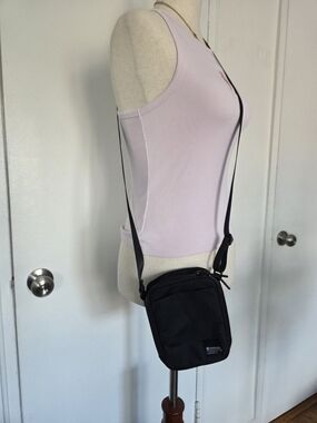 lululemon athletica Black Crossbody Shoulder Bag